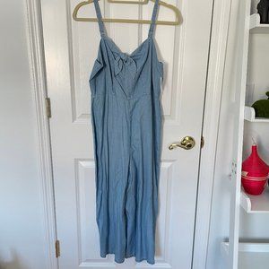 Old Navy Sleeveless Chambray Jumpsuit with Bow NWT